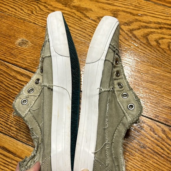 Jenn Ardor sneakers. No size but fits like an 8.5.  Good used condition - Picture 5 of 9